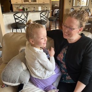 Meet your Posher, Kelly